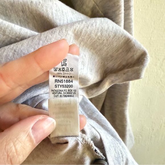 Patagonia Regenerative Organic Cotton Lightweight Henley Size Medium - Picture 5 of 6
